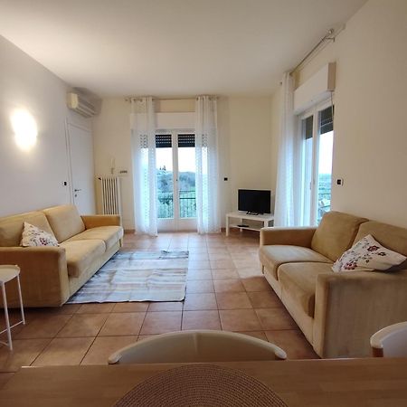 Nice Apartments Lake View & Free Parking 帕斯特伦戈 外观 照片