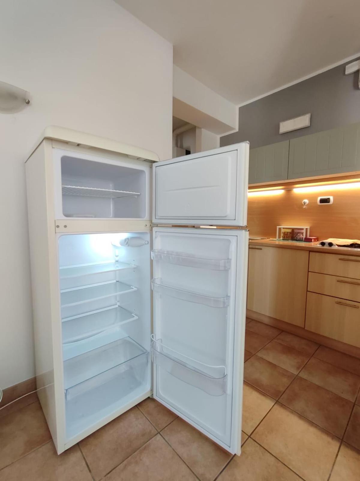 Nice Apartments Lake View & Free Parking 帕斯特伦戈 外观 照片